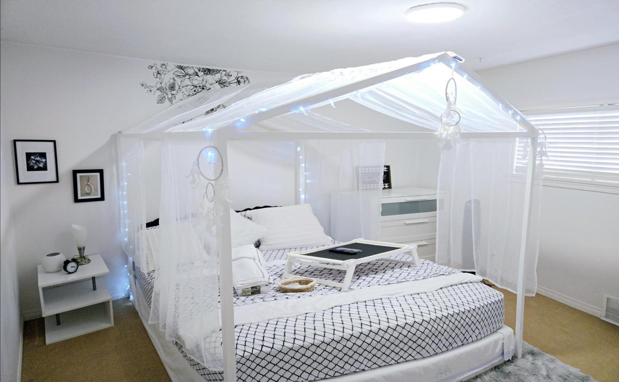 Lovely Cozy Room! With Attached Private Bath In The Heart Of Vancouver! Private Parking & Self Check-In! Kültér fotó