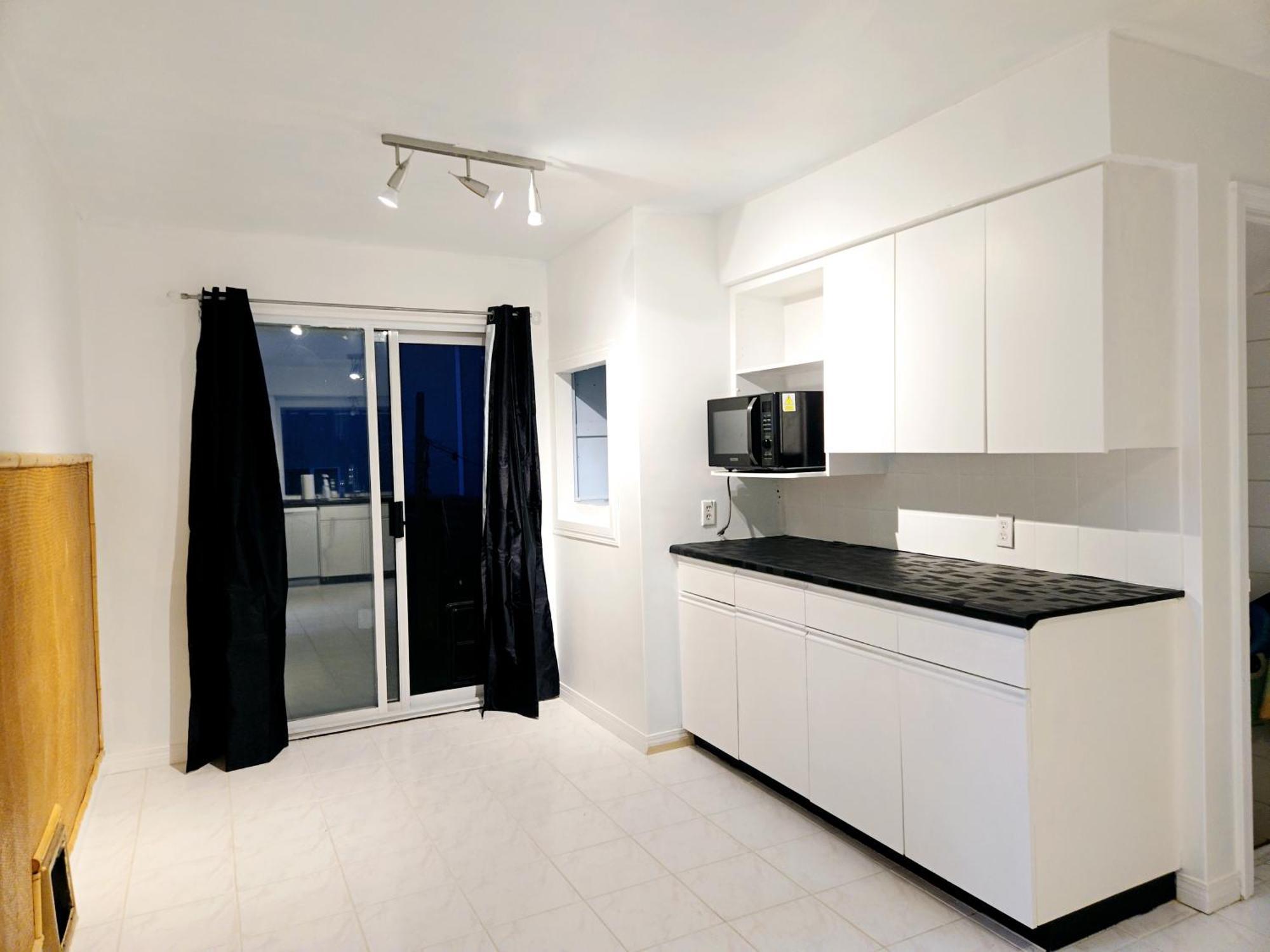 Lovely Cozy Room! With Attached Private Bath In The Heart Of Vancouver! Private Parking & Self Check-In! Kültér fotó