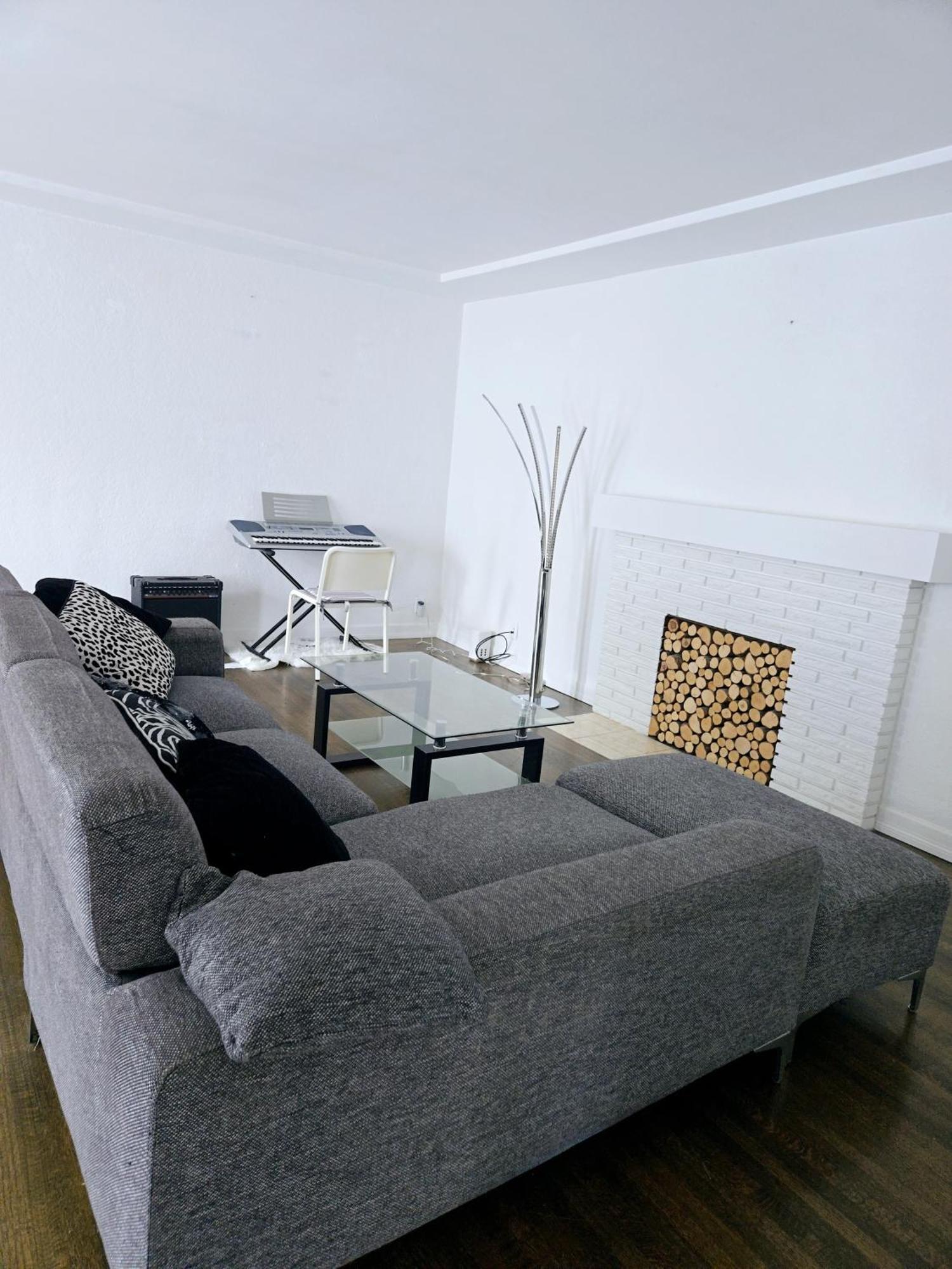 Lovely Cozy Room! With Attached Private Bath In The Heart Of Vancouver! Private Parking & Self Check-In! Kültér fotó